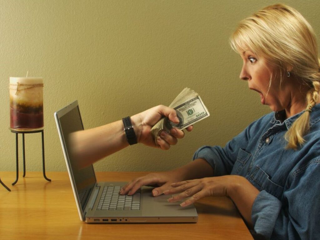 Leia mais sobre o artigo Renda extra: ganhar dinheiro escrevendo para blogs