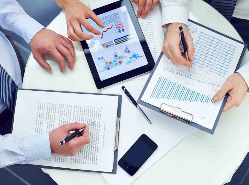 Interpretar os números e identificar oportunidades.